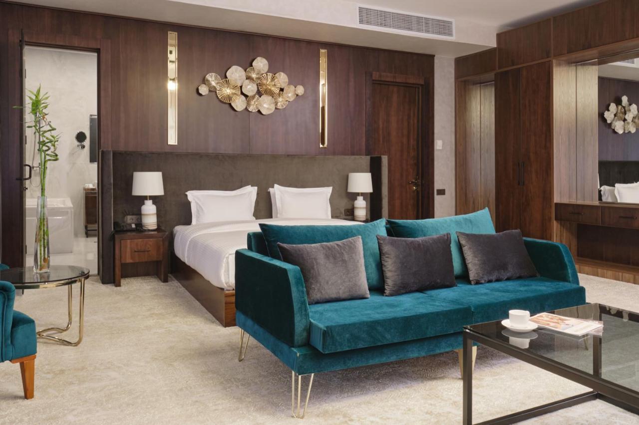 فندق Wyndham Garden طشقند المظهر الخارجي الصورة