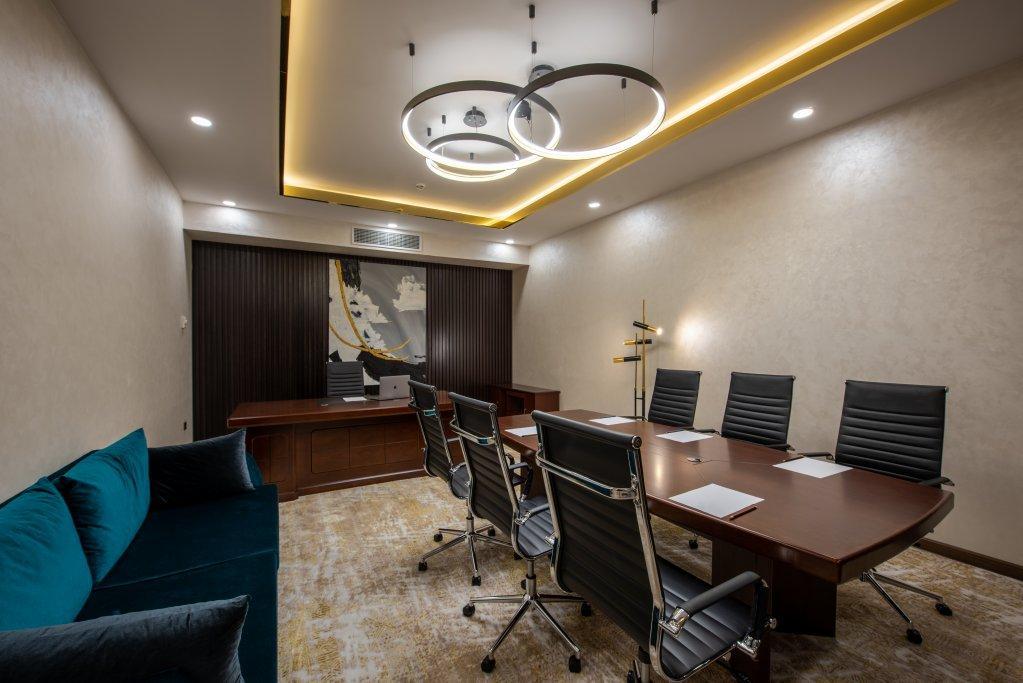 فندق Wyndham Garden طشقند المظهر الخارجي الصورة