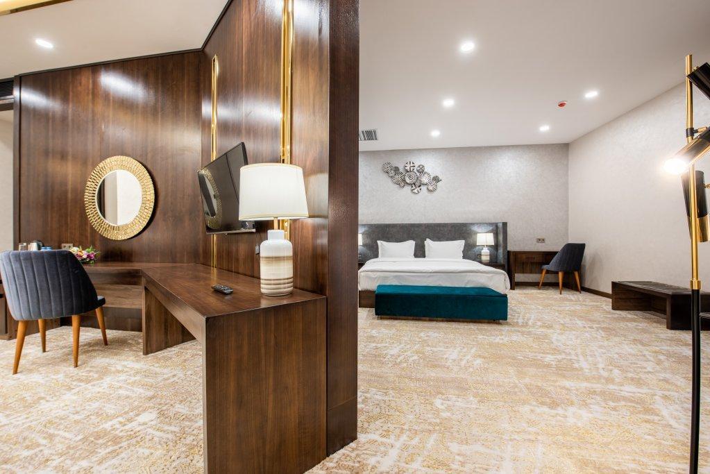 فندق Wyndham Garden طشقند المظهر الخارجي الصورة