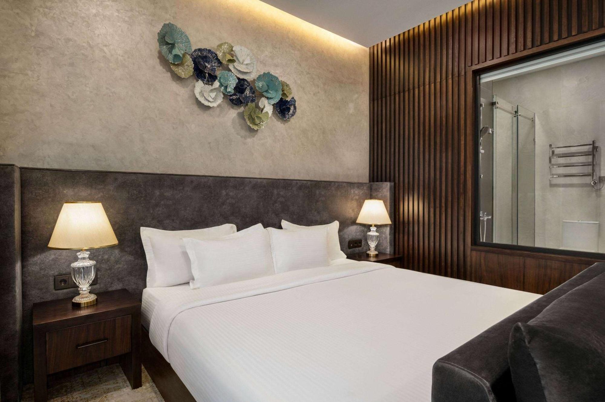 فندق Wyndham Garden طشقند المظهر الخارجي الصورة