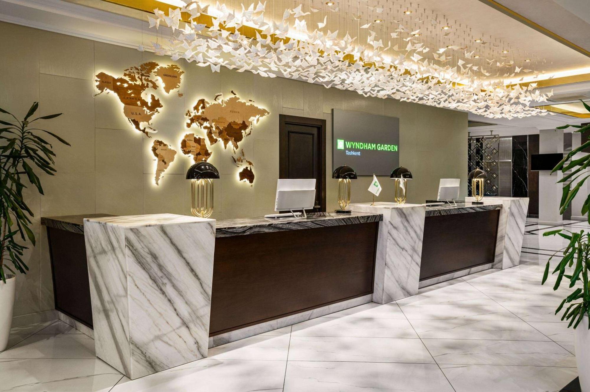 فندق Wyndham Garden طشقند المظهر الخارجي الصورة