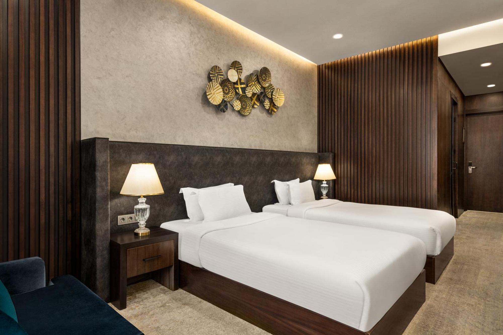 فندق Wyndham Garden طشقند المظهر الخارجي الصورة